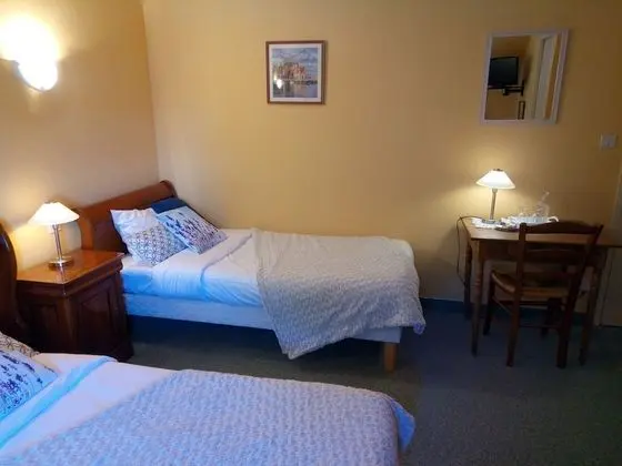 Tek Büyük veya İki Ayrı Yataklı Oda, Banyolu/Duşlu, Bahçe Manzaralı (Chambre " Rétro ")