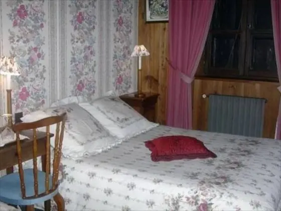 Tek Büyük Yataklı Oda (Fleurs Jaunes)