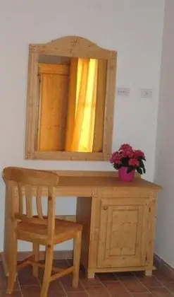 Üç Kişilik Oda, Deniz Manzaralı