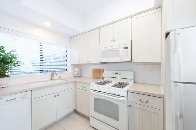 Süit, 1 Tek Kişilik Yatak, Mutfak, Okyanus Manzaralı (Beachfront 1 Bedroom Suite with Kitch)