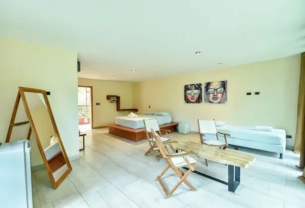 Triple Room overlooking the pool