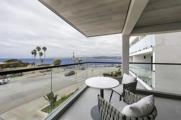 Premium Oda, 2 Büyük (Queen) Boy Yatak, Balkon, Okyanus Manzaralı (Shores Oceanfront 2 Queen)