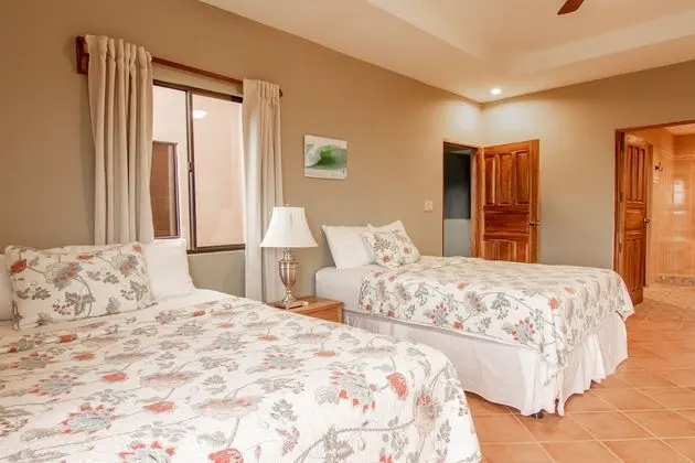 Deluxe Tek Büyük Yataklı Oda, 2 Büyük (Queen) Boy Yatak, Bahçe Manzaralı