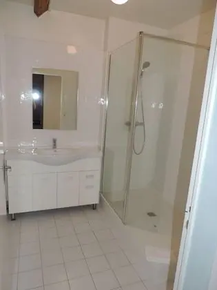 Standard Tek Büyük Yataklı Oda, Ortak Banyo