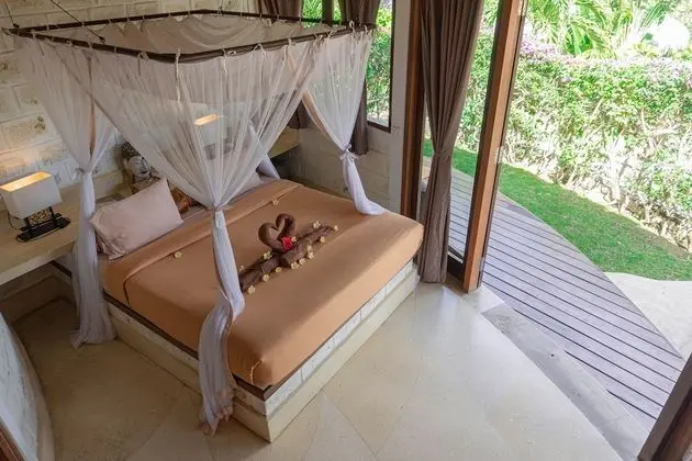 Friends or Family Rooms