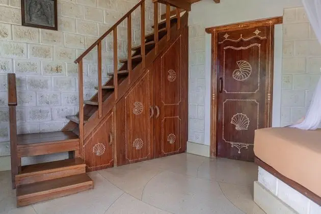 Friends or Family Rooms