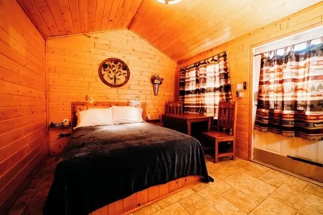 Deluxe Studio Cabin - Blue