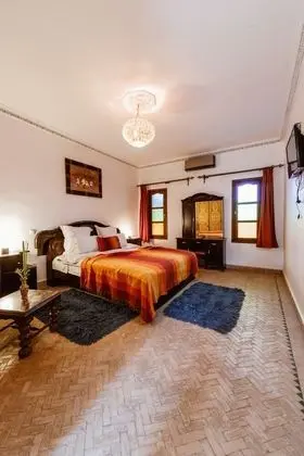 Comfort Tek Büyük Yataklı Oda