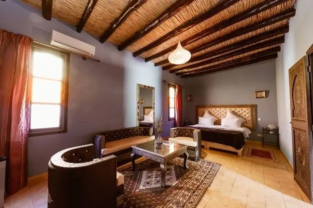 Junior Süit, Havuz Manzaralı