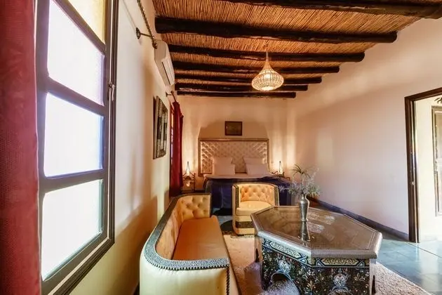 Junior Süit, Havuz Manzaralı