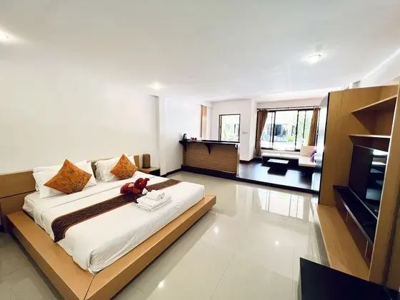 Grand Deluxe Double Room with Pool View
