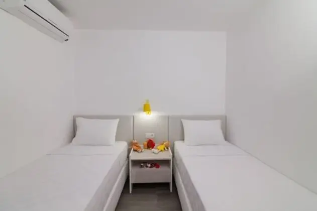 Aile Odası, Kısmi Deniz Manzaralı