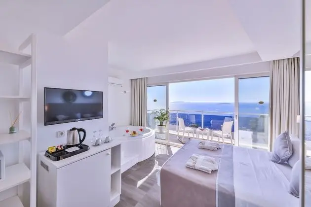 Honeymoon Oda, Jakuzi, Deniz Manzaralı