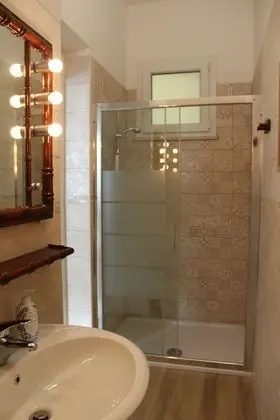 Dört Kişilik Oda, Bahçe Manzaralı