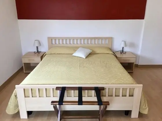 Basic Tek Büyük veya İki Ayrı Yataklı Oda, Bahçe Manzaralı
