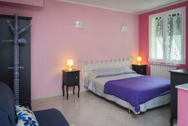 Superior Oda, 1 Büyük (Queen) Boy Yatak ve Çekyat, Sigara İçilmez