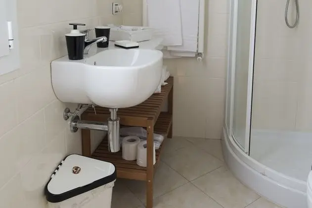 Superior Oda, 1 Büyük (Queen) Boy Yatak ve Çekyat, Sigara İçilmez