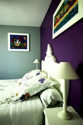 Romantic Tek Büyük Yataklı Oda (Barbara)