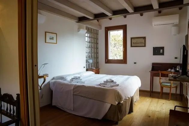 Junior Süit, Teras, Havuz Kenarı