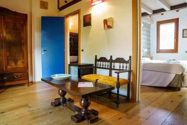 Junior Süit, Teras, Havuz Kenarı