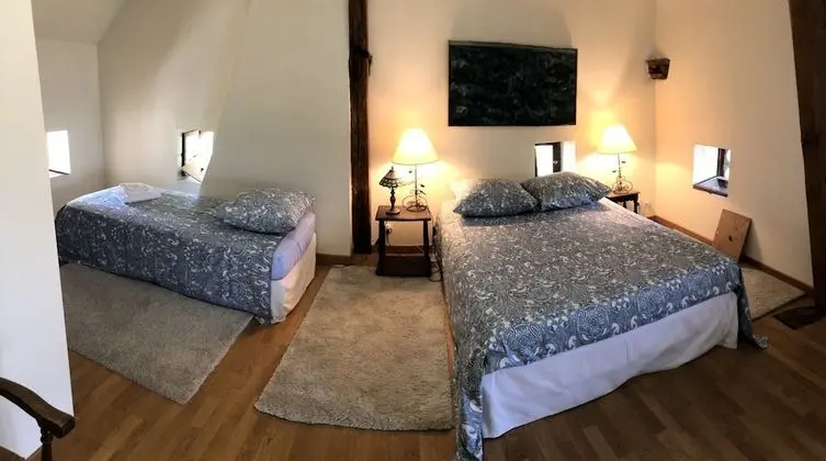 Traditional Üç Kişilik Oda (Tuffeau)