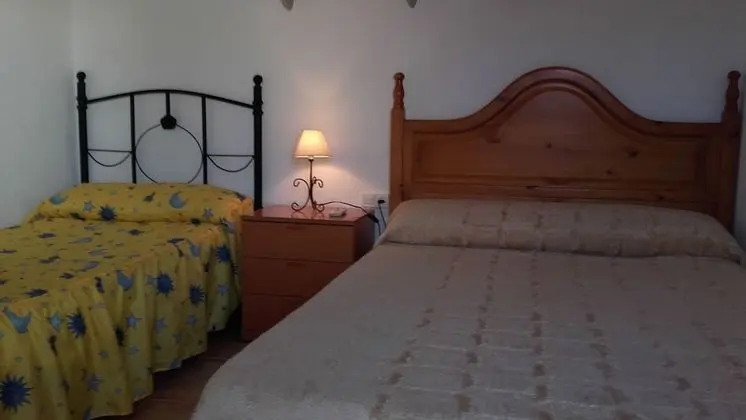 Üç Kişilik Oda