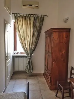 Traditional Tek Büyük Yataklı Oda (Maria D'Enghien)