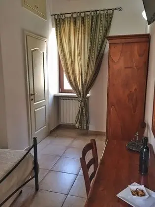 Traditional Tek Büyük Yataklı Oda (Maria D'Enghien)