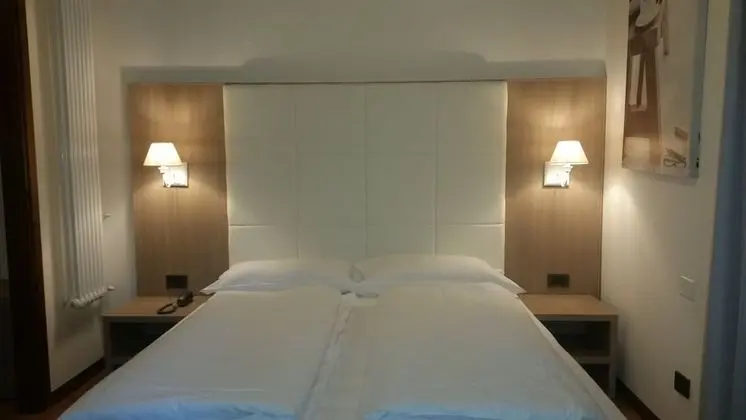 Tek Büyük veya İki Ayrı Yataklı Oda