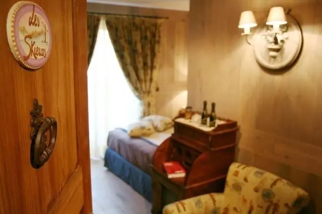 Economy Tek Büyük Yataklı Oda