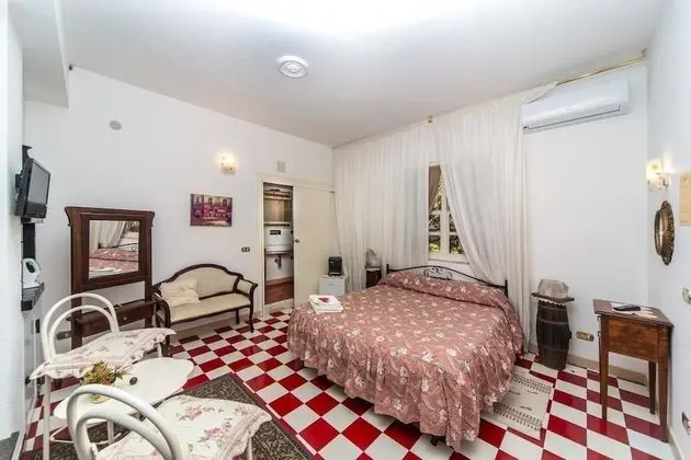 Standard Üç Kişilik Oda