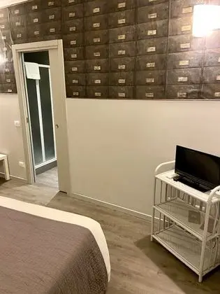 Standard Tek Büyük Yataklı Oda