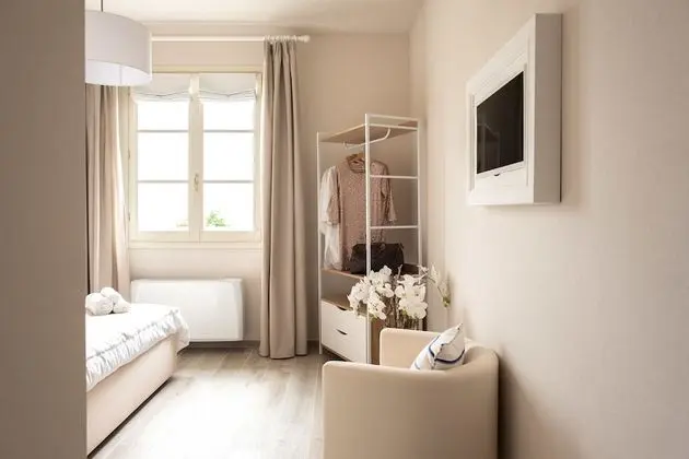 Deluxe Üç Kişilik Oda (I Colombai)