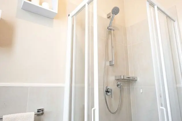 Deluxe Üç Kişilik Oda (I Colombai)