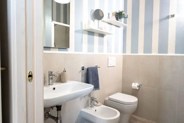 Tek Büyük Yataklı Oda (Stefania e Enzo)