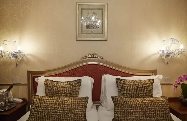 Standard Tek Büyük veya İki Ayrı Yataklı Oda