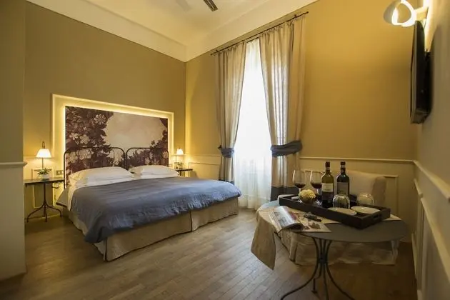 Standard Tek Büyük Yataklı Oda