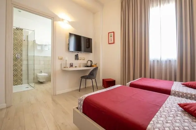 Standard Tek Büyük Yataklı Oda