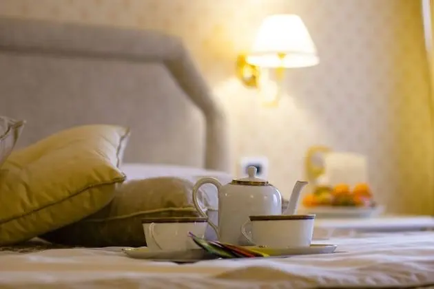 Standard Tek Büyük Yataklı Oda