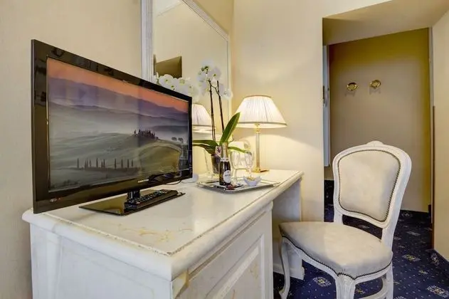 Standard Tek Büyük Yataklı Oda