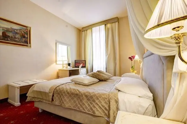 Süit, Avlu Manzaralı