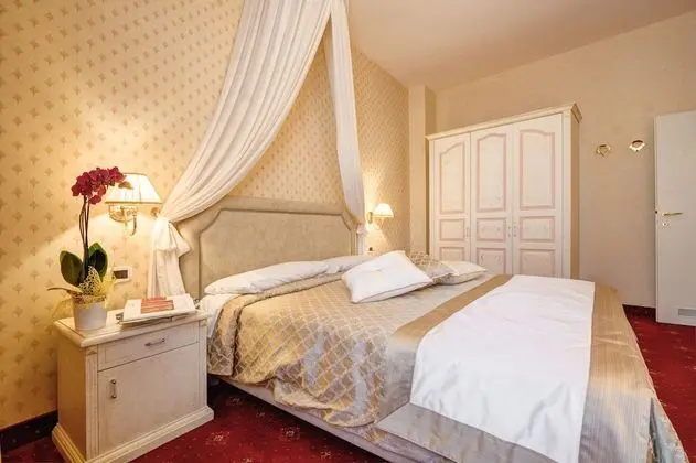 Süit, Avlu Manzaralı