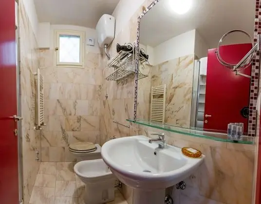 Family Dört Kişilik Oda, Sigara İçilmez, Özel Banyo