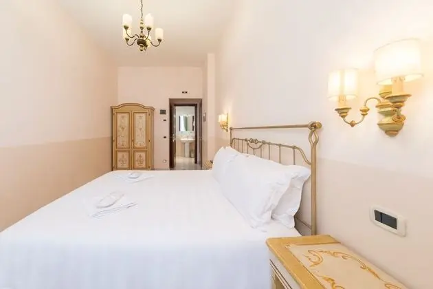 Superior Tek Büyük veya İki Ayrı Yataklı Oda