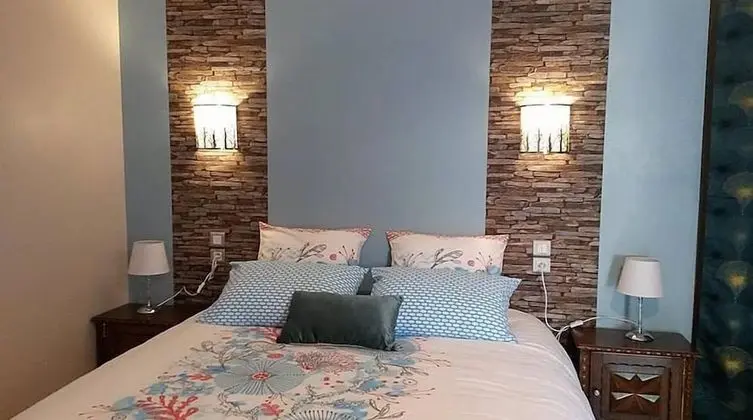 Classic Tek Büyük Yataklı Oda (Ondine)