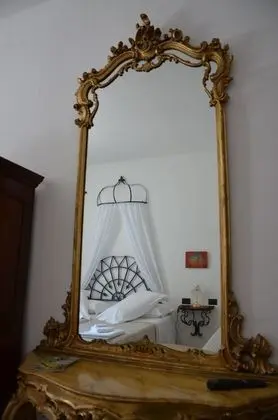 Classic Tek Büyük Yataklı Oda