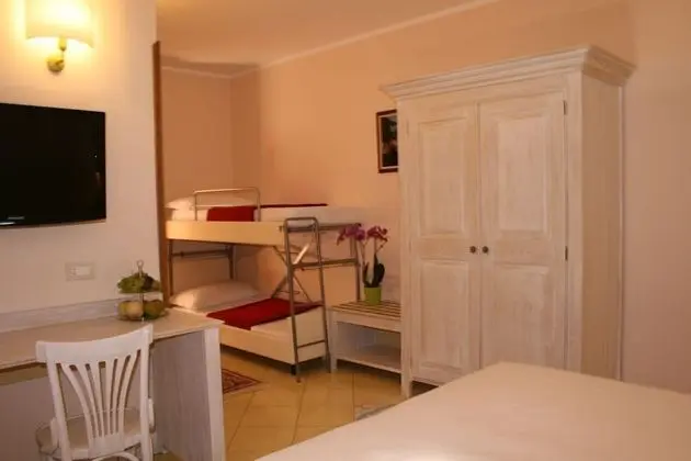 Superior Dört Kişilik Oda