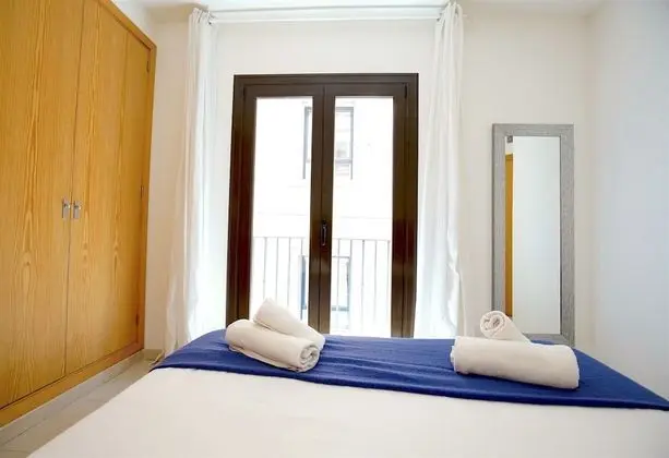 Apart Daire, 2 Yatak Odası, Mutfak (Remolars 1)