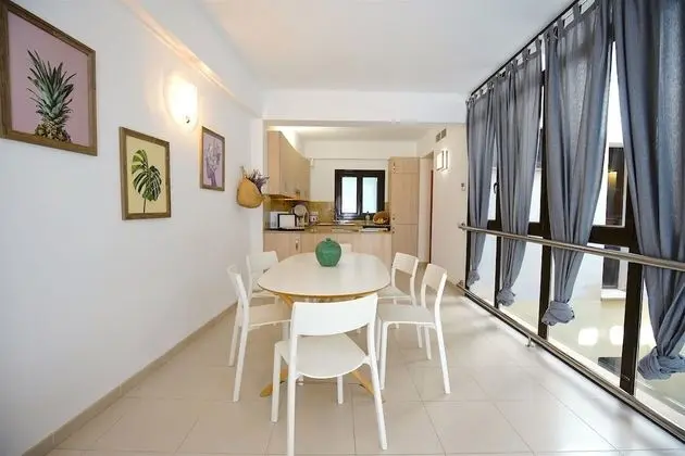 Apart Daire, 3 Yatak Odası, Mutfak (Remolars 3)