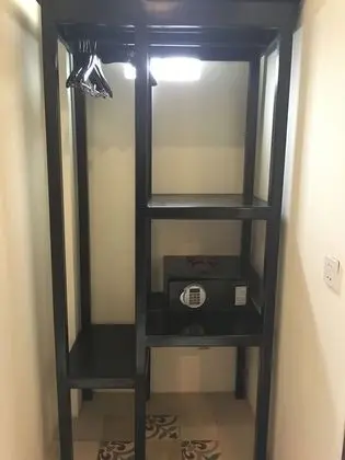 Süit, 1 Çift Kişilik Yatak ve Çekyat